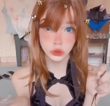 科技紫薇妹子写真脸嫩妹子Meiadinha像娃娃一样可爱！百度盘免费下载！