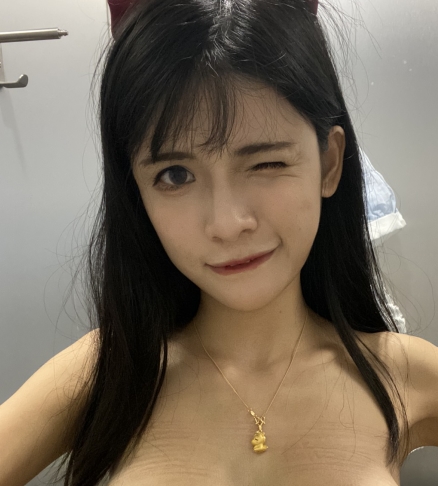精选大罩杯网红美女狗头萝莉有尺度私拍1V166MB百度盘