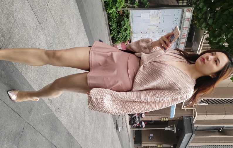 1V美女穿超短裙长腿美腿肉丝高跟，9.44G百度云