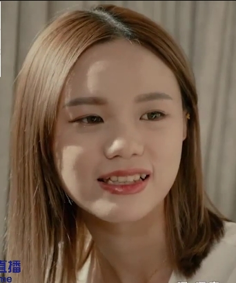 星空無限傳媒頭文字D李文雯1v609mb國産艾薇