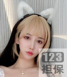 斗鱼网红新春大礼：线线喵火排队套图视频表演