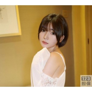 青纯可爱美少女：高清私拍照片写真资源