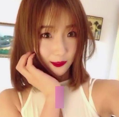 DYTV女神艾玛寒亚、安雅热舞直播：抱走二哈、微微可爱啦、小A懿、赵维娅、奇怪舞、fly利！1V1视频、照片、舞蹈，让你跟随主播进入直播间！