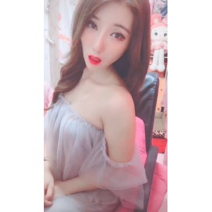 女神若隐若现：抖音小姐姐的丰腴身材与颜值视频
