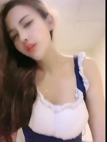 快手主播小岚岚定制高颜值完美身材作品，欣赏好评大小视频