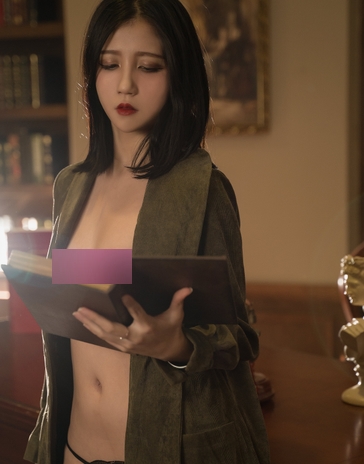 Cazi姬纪115张精美写真，完美小姐姐颜值身材，细腻肌肤、粉嫩手感，1.02G大小！