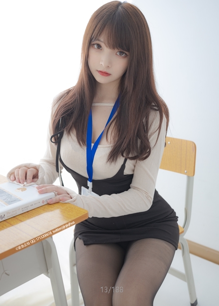 P站精选小仙女紧急企划合集：20套高颜值JK服装、体C服、猫奴服装、白丝黑丝美腿美足浮力，全部21.1G！