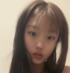 呆萌乖巧的00后妹妹身材苗条，特写飞机场小sao的百度盘