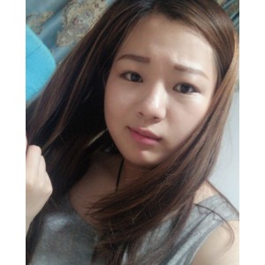 泄密事件揭露：天津女子张佳慧涉嫌贩卖小狗，被指为反差婊。14V团队举办的28人四人游，引发关注。百度盘涉嫌泄露个人信息。