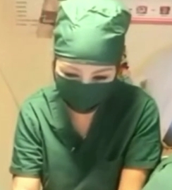 免费自行打包的手术室挑逗视频