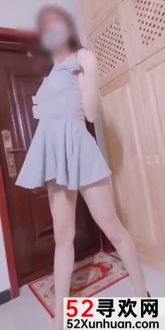 咚小姐热舞视频+照片合集：身材精选，大长腿妖娆着装，JK学生服装养眼互动