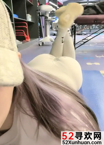 健身房精选美女作品：水蜜桃身材与颜值的完美结合