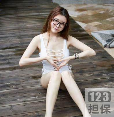 巨兔御姐的小秋秋珍贵作品集：肉感激凸体质，颜值玉兔，小翘臀大长腿，ComicBody高端大气上档次，九妖男朋友酒吧自拍，Olive绝唱