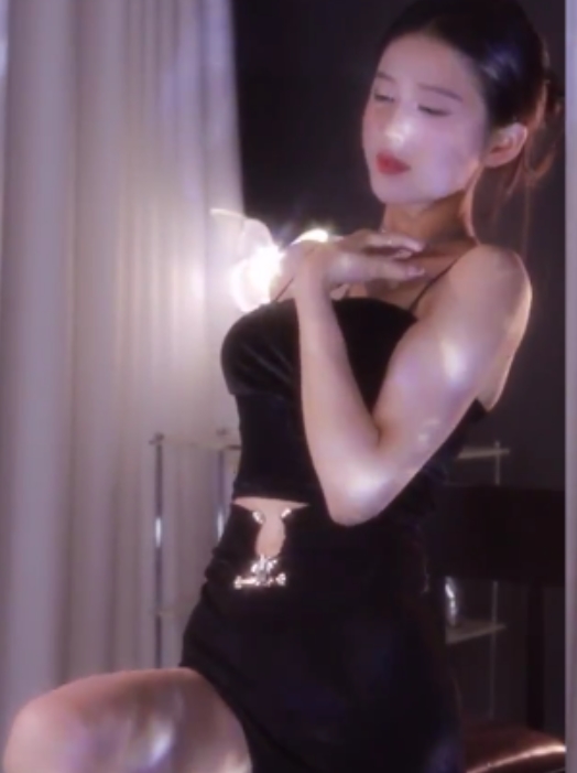 虎牙女主播千雅十一月热舞小合集