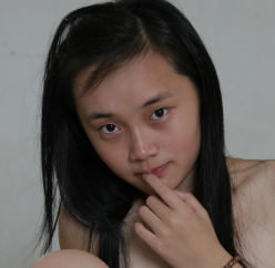 火爆一时的某艺术工程学院影视表演系妹子影视资源打包[10vnp+1.3G][百度盘]