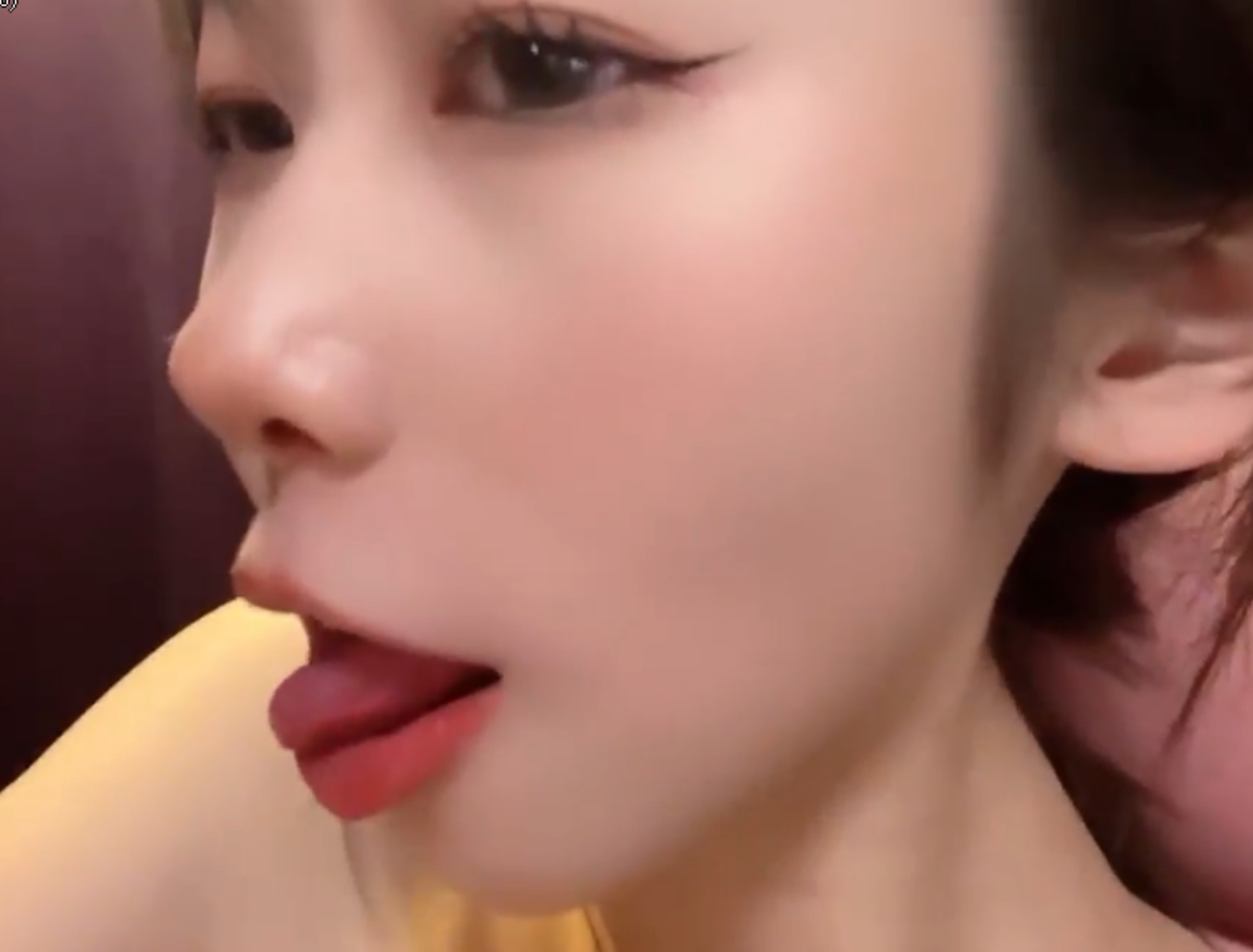 私人定制媚娘花椒有尺度视频-5V156M