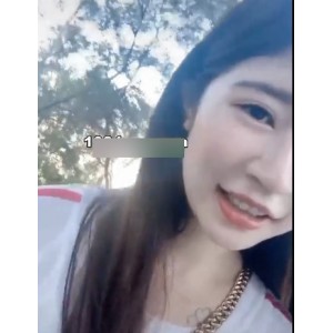 限时特惠网红玲玲作品合集：颜值与身段并存，让你乐子享受的音短视频！