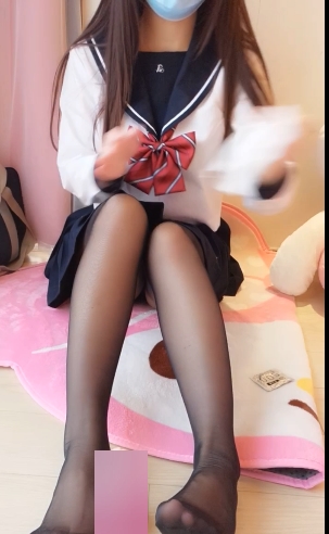 1.网红香草少女系列：甜乙女、八尾狐狸等人失控现场大合集2.甜乙女、八尾狐狸等网红商品：网红香草少女大合集3.学妹超乖、妹子悠悠酱等可爱商品：网红香草少女系列失控现场合集4.黄瓜、白色管状物、不明液体等神秘商品：网红香草少女系列特别版大合集