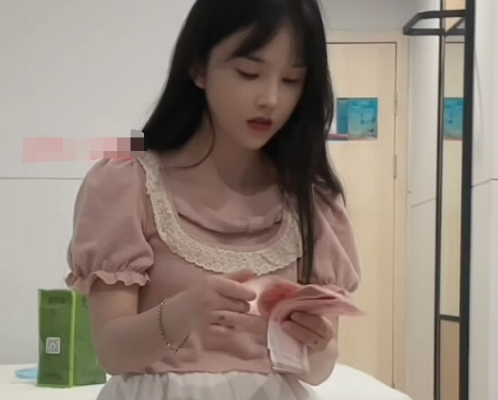 横扫全国边缘圈探花老王（原柒哥）约会清纯光“阴”学生妹