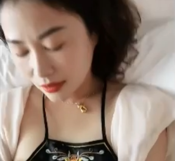 超精品杭州美女自拍泄密1V268M百度盘