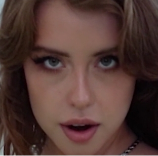 暴力纹身妹子的P站作品