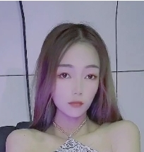 沐晴主播微信：浮力美女