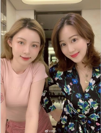 痞幼有尺度私拍写真-网红抖音商品