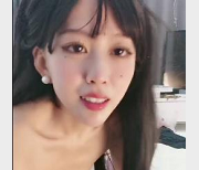 超美主播米拉女神直播资源1V，黑丝水龙弹玩具表演