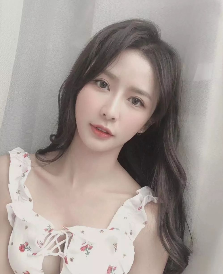 高颜值丰满女主播合集