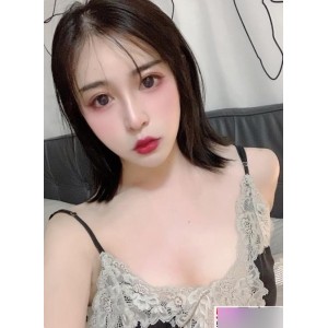 美脚TS妍熙：性感身材、迷人笑容，让粉丝疯狂