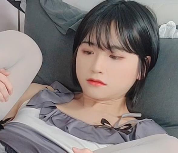 韩国TS主播Lua视频合集，颜值惊艳，攻守兼备，34个视频总计4.9G