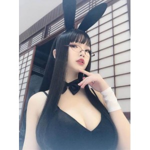 嘟嘟：54万粉丝的二次元coser，神仙颜值，美腿车灯精