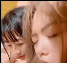 倪娜Nina闺蜜男女四人游自拍视频时长11分钟下载