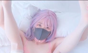 玩偶姐姐粉色回忆自拍3V视频，总时长27分，露脸作品，忠实粉丝必看！