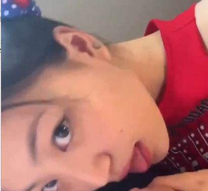 活力美眉小芳：爆满视频，洋男友互动，吞金技能，妩媚表情，下载观看！