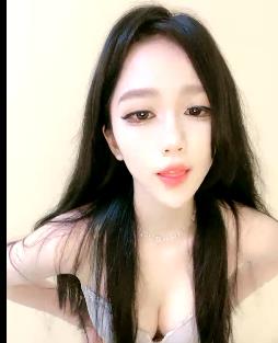 高颜值精选美女自拍视频，时长1小时12分，高清身材联合星空传媒非露脸