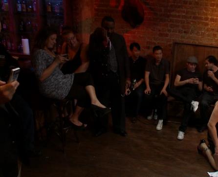 观赏派对：捆-一字马的光“阴”L莉多人C[1V-3G]