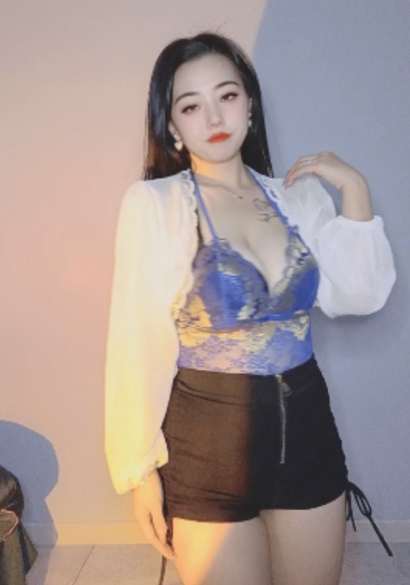 刘貂蝉有尺度定制热舞福利视频，58分钟4.46G，含有趣网衣热舞定制5v