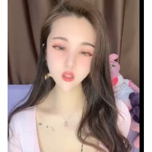 超级大罩杯女神小薇薇安狂甩奶视频4.48GB高清10小时
