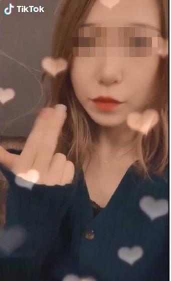 19岁日本留学生小姐姐在Tikok展示的私拍视频清纯颜值战斗状况