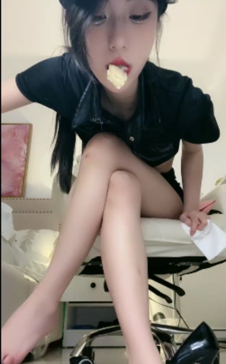 优甜大大直播合集769M