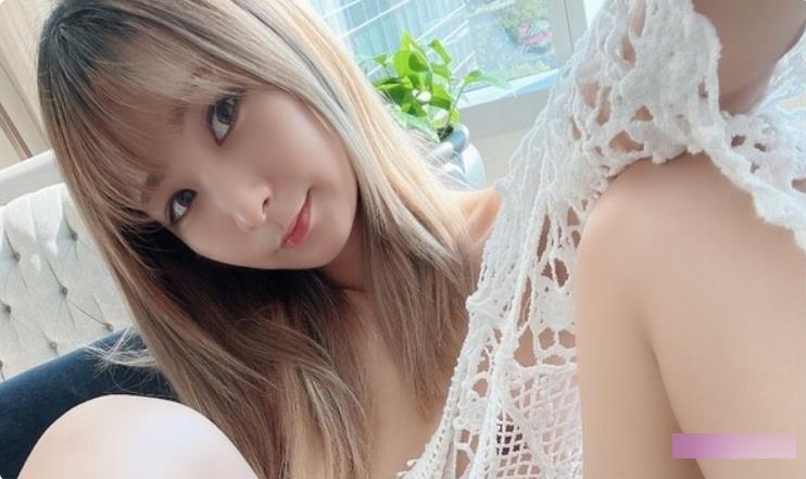 超精选高颜值东方美小仙女明星某推精选留学生安雪儿最新有尺度合集