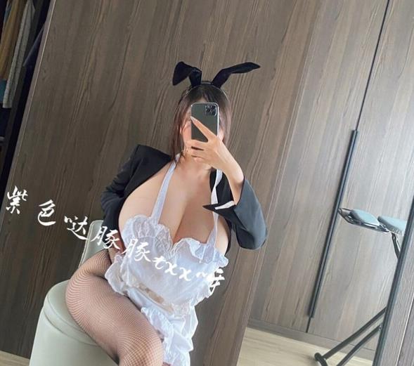 虎牙美人童小芯紫色超级品视频合集