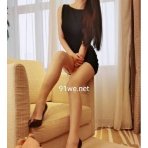 虎牙美女主播高颜值美腿视频集，微信高定浮力，足系列腿控必看