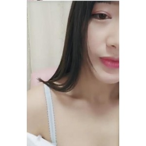 初音漫漫：高颜值美人痣主播29.3G大合集，宅男福利！