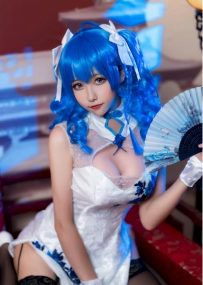 女神momoko葵葵最全合集，cosplay界的盛宴！