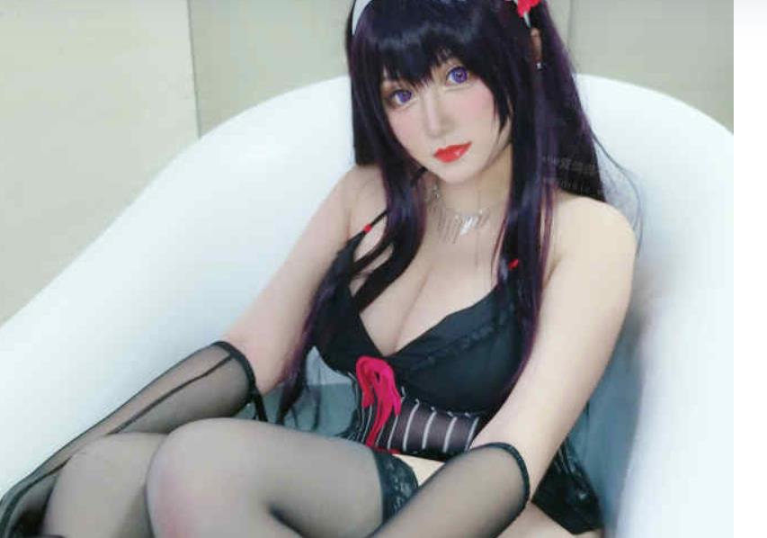 鸽鸽不想起床：豪华车头灯视觉感服装类表演，2.2G视频下载