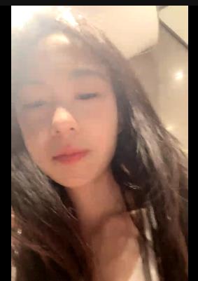 高颜值主播月月嗷直播精彩视频，YIRs资源下载，水疗享受不停