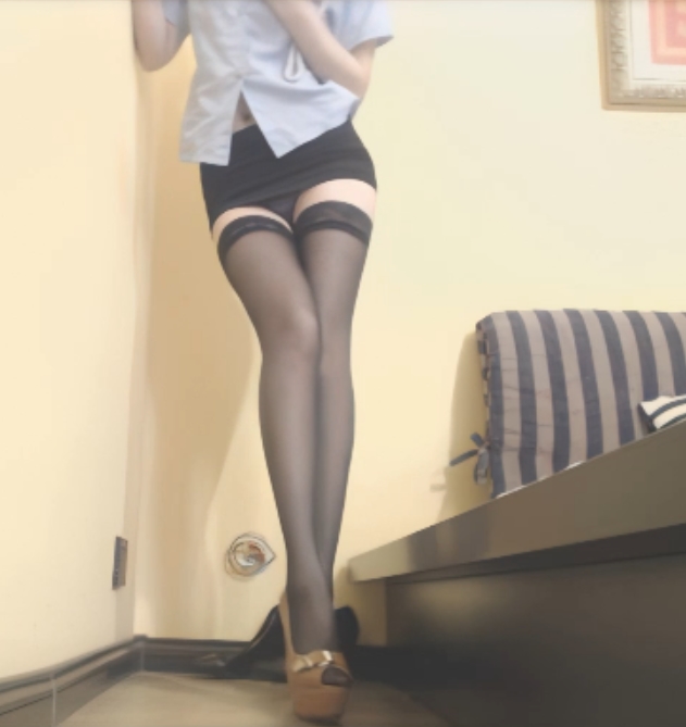 高清AI修复：不明液体女王原味小辣椒疯狂道具捣不明液体，文件数目10个，总大小5.04GB