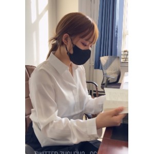 若若老师：高级视频办公室灰色丝袜，自行打包上传，精彩不容错过